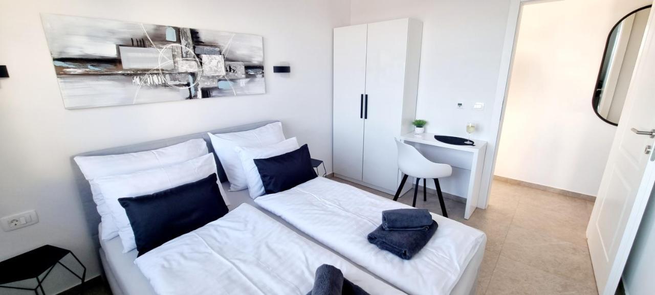 Dinary Apartman Vir Eksteriør billede